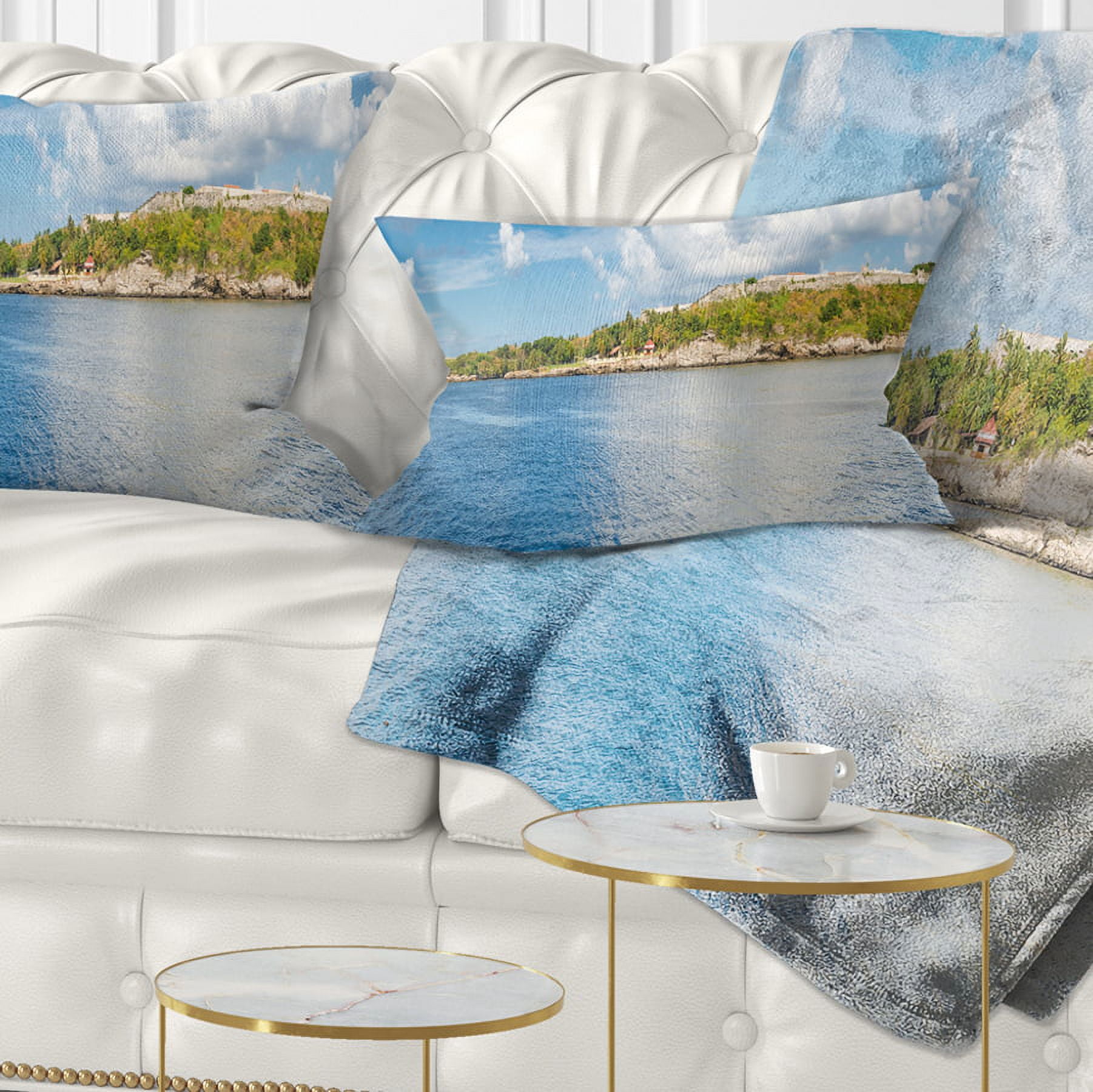 Designart The Bay of Havana Panorama - Seascape Throw Pillow - 12x20