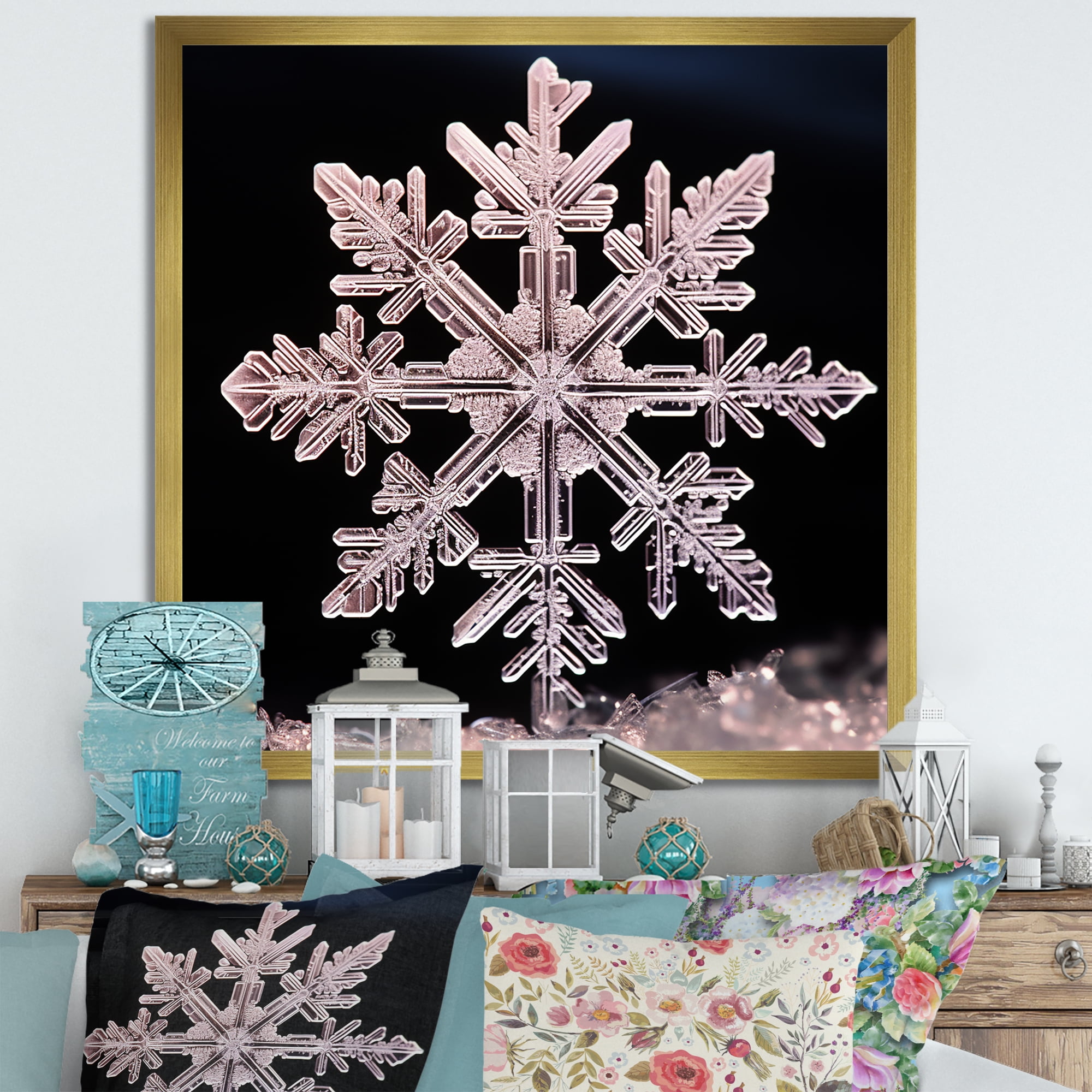 Designart "Tranquil Crystal Snowflake I" Landscapes Framed Wall Art