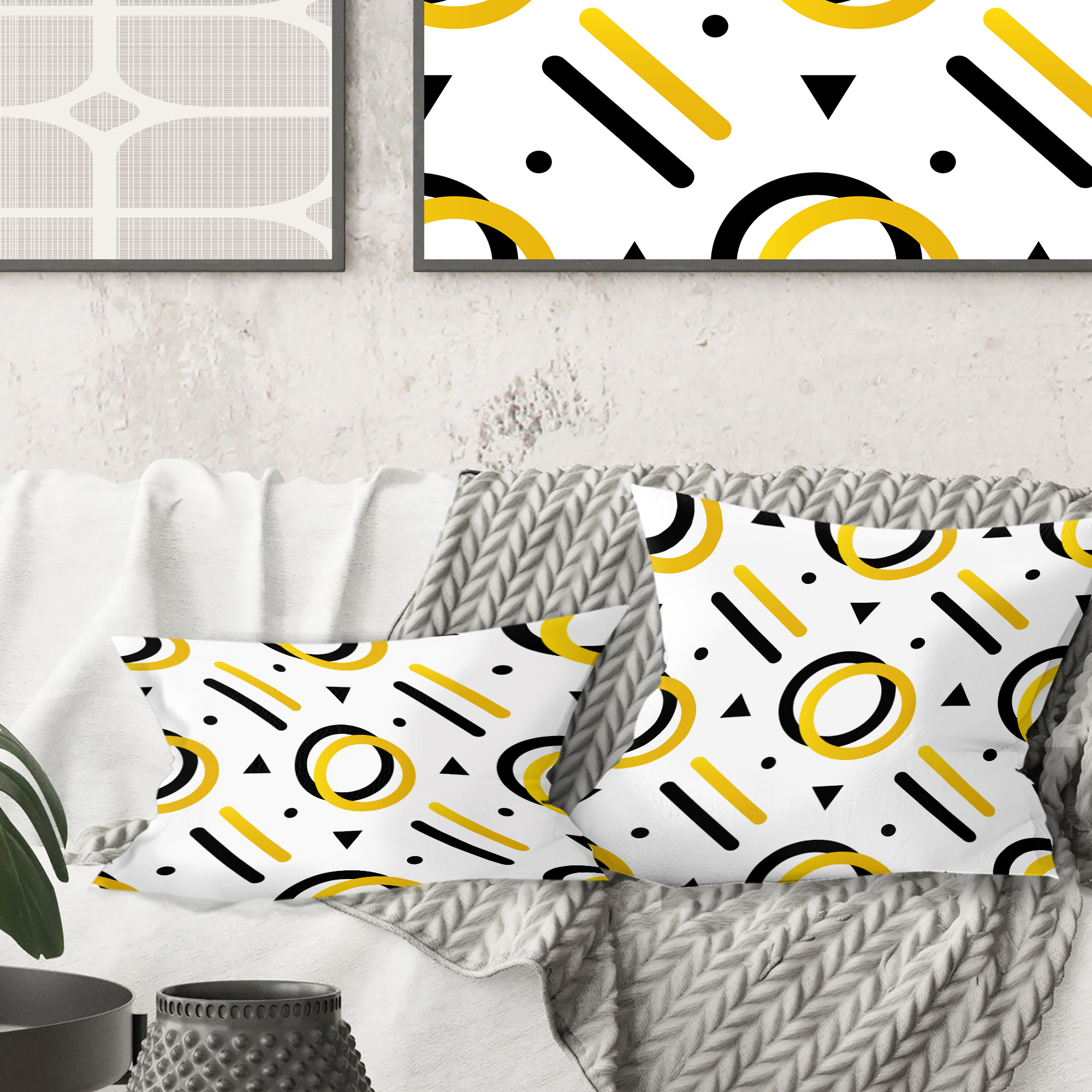 Designart Trendy Black And Gold Triangular Pattern I' Mid-Century Modern Throw Pillow - 16x16