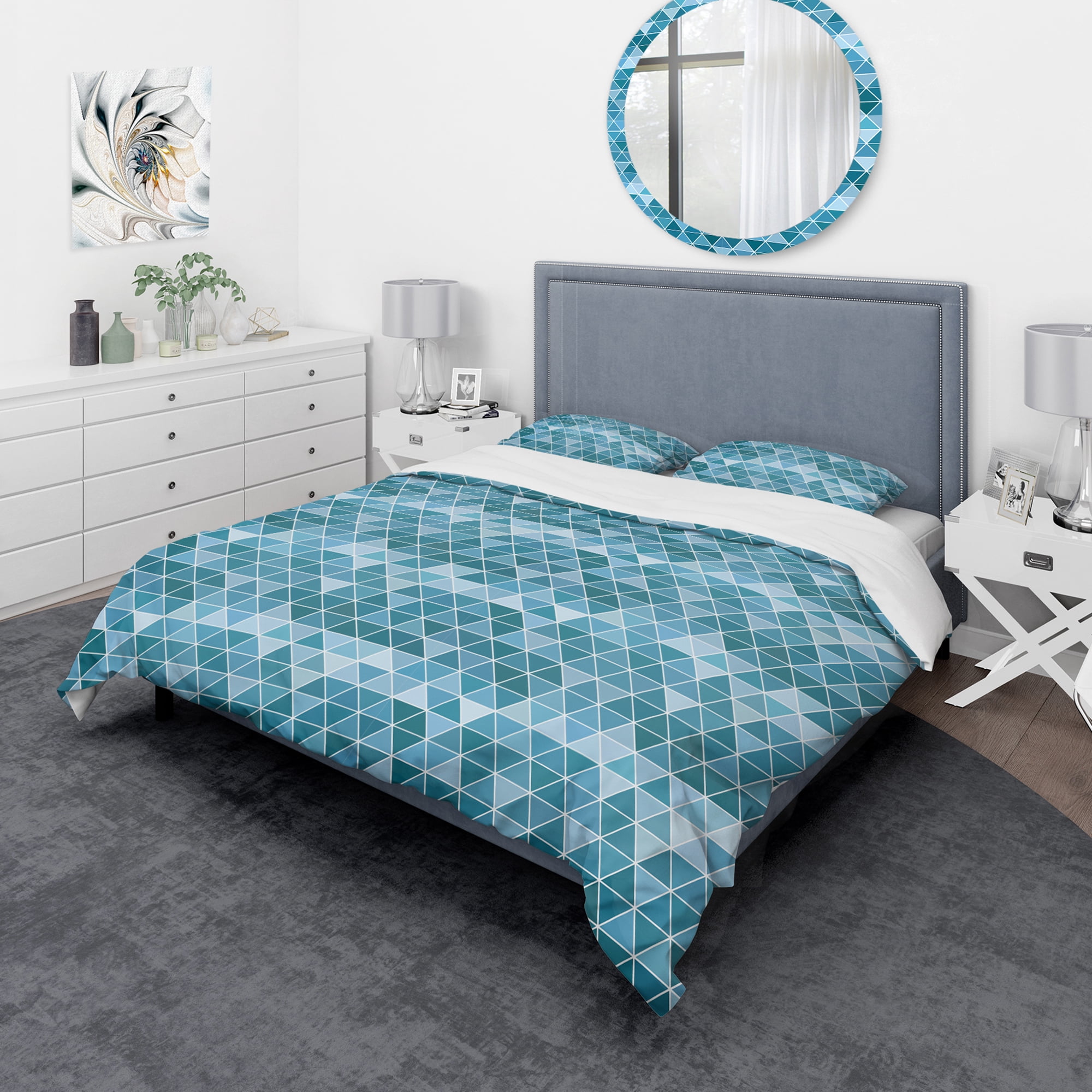 Designart 'Triangular Geometry in Shades of Blue' Modern & Contemporary Duvet Cover Set