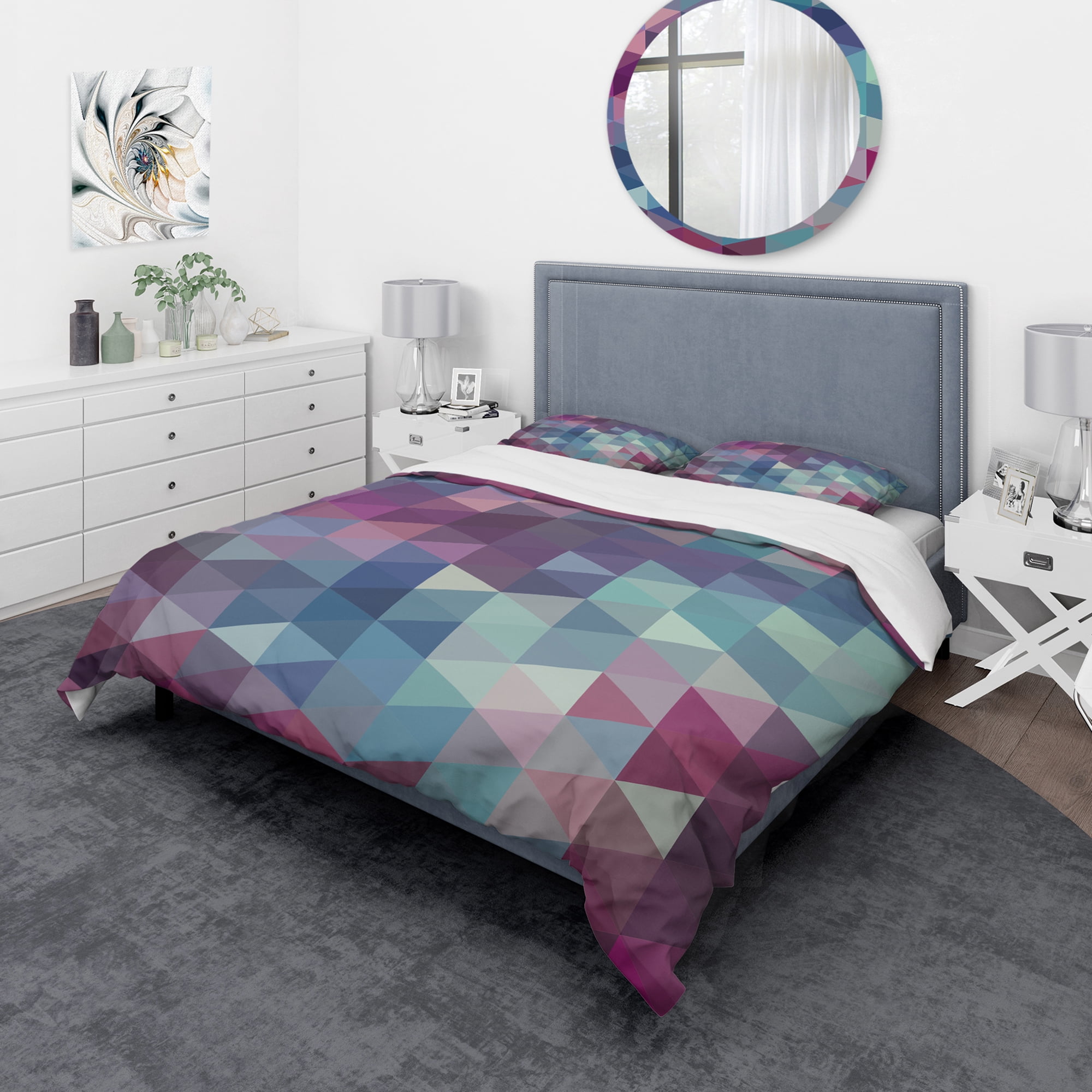 Designart 'Triangular Geometry in Shades of Blue and Magenta' Modern & Contemporary Duvet Cover Set