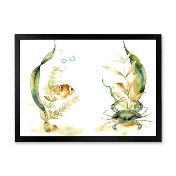 Designart 'Tropical Fish With Air Bubble and Algae' Traditional Framed Art Print