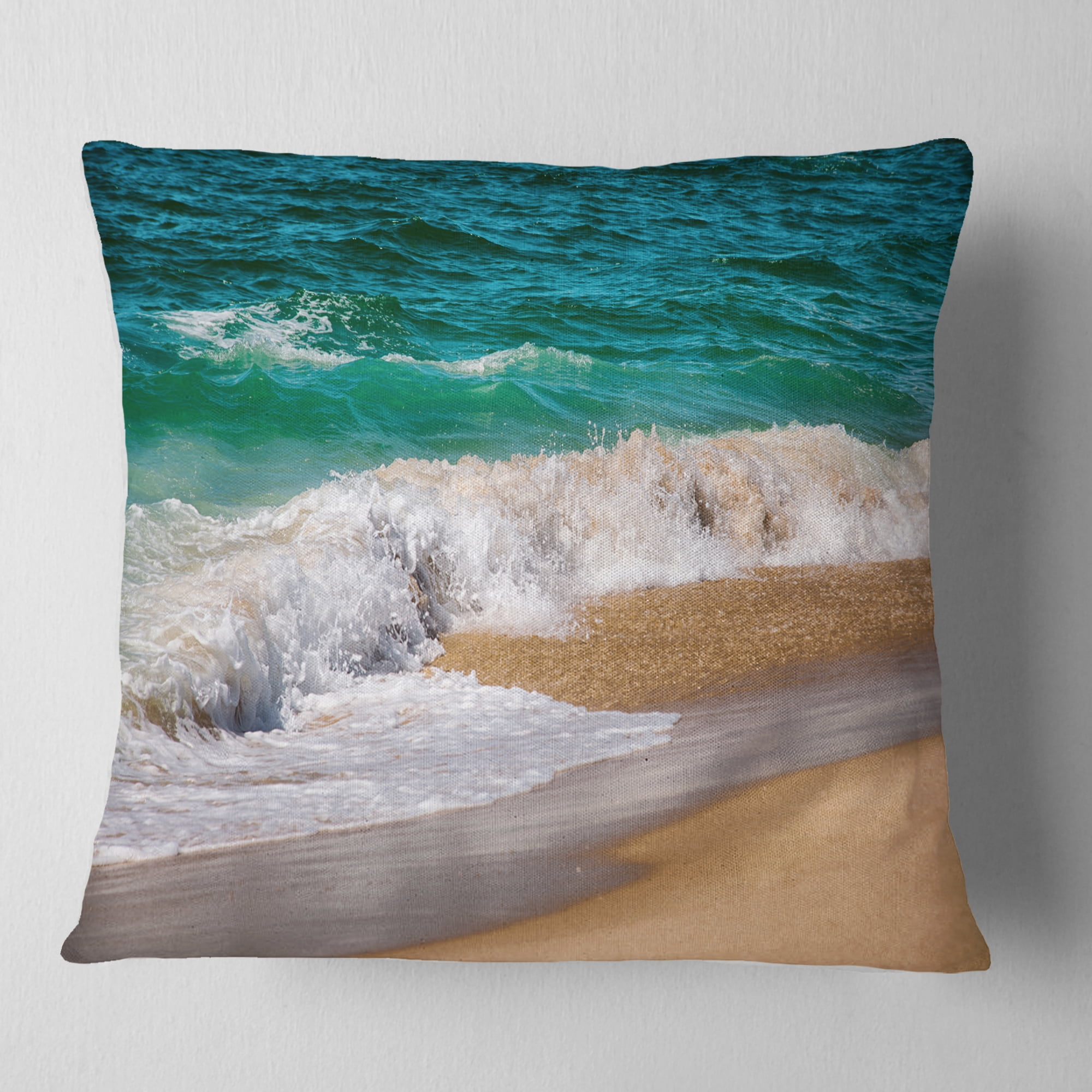 Designart Typical Atlantic Seashore in Summertime - Seashore Throw Pillow - 18x18
