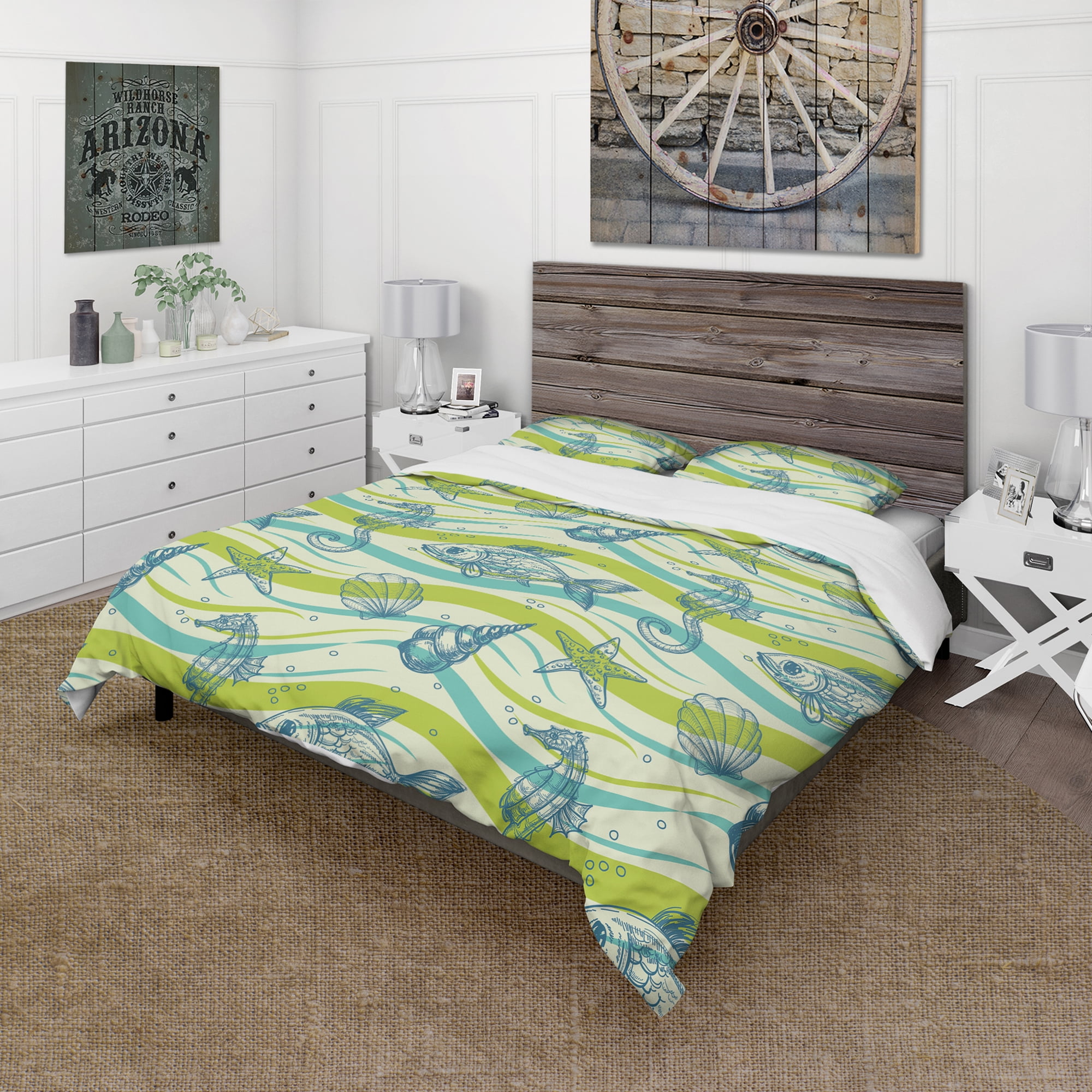 Designart 'Underwater Sea life, sea horse and star fish' Coastal Duvet Cover Set