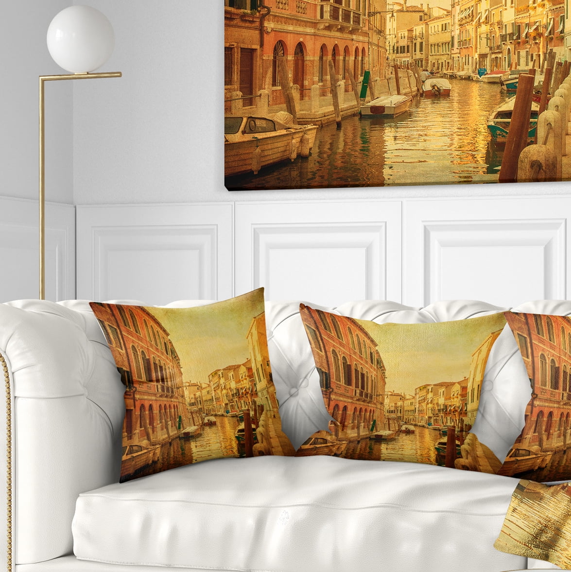 Designart Venetian Canals Vintage View - Landscape Photography Throw Pillow - 16x16