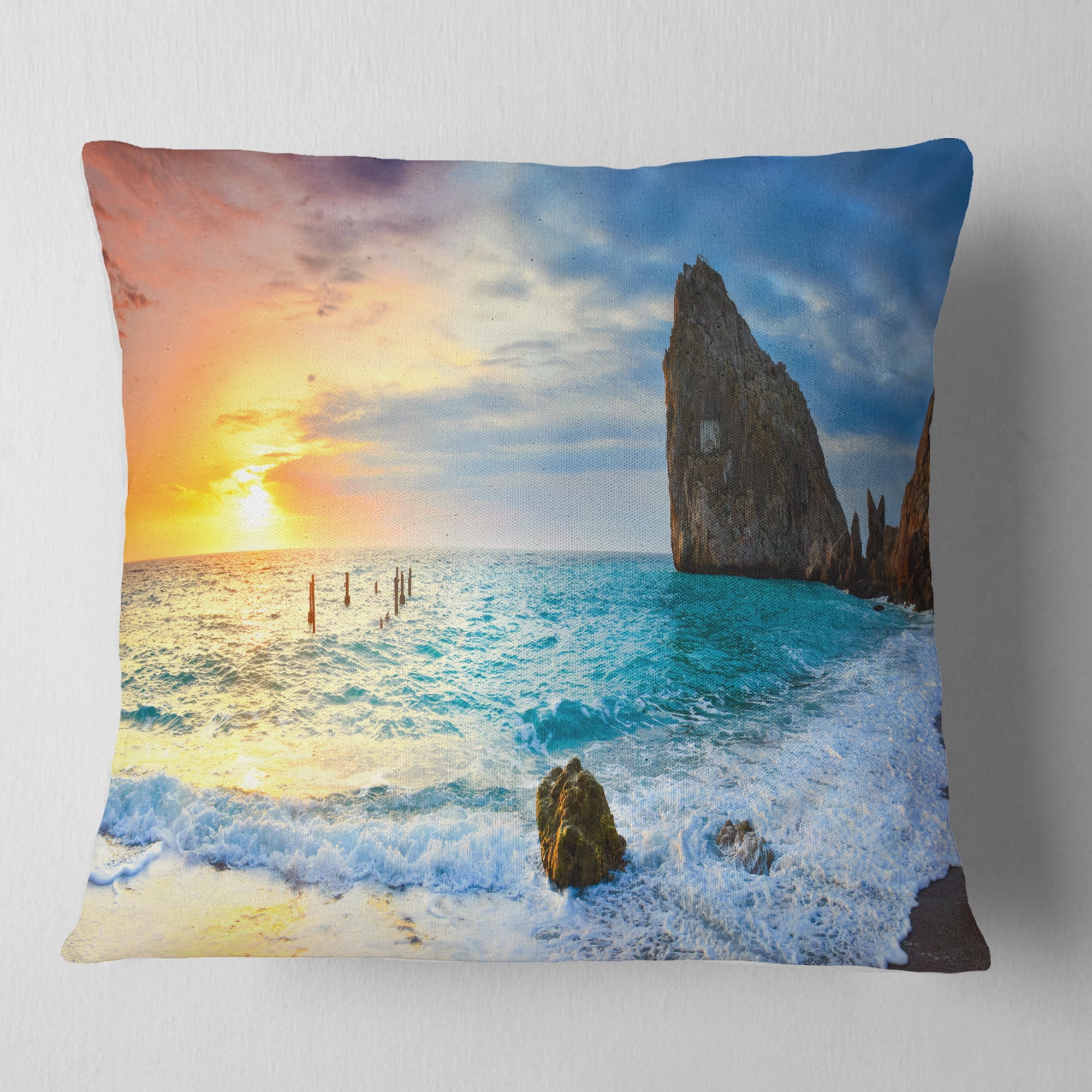 Designart Vibrant Morning Sea with Yellow Sun - Seascape Throw Pillow - 16x16