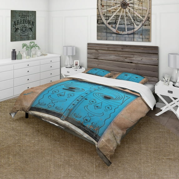 Designart 'Vintage Arabic Blue Door' Vintage Duvet Cover Set