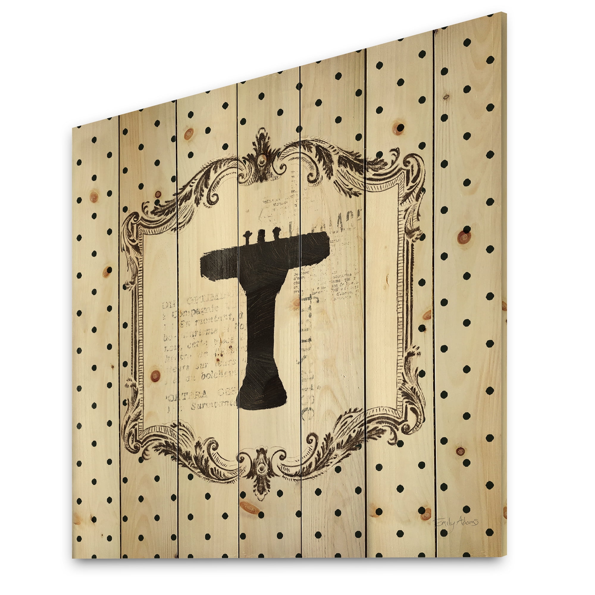 Designart 'Vintage French Bathroom I' Traditional Bathroom Print on Natural Pine Wood