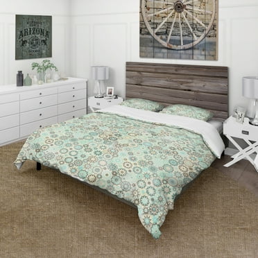 Designart 'Vintage Snowflakes in Turquoise and Yellow' Abstract Duvet Cover Set