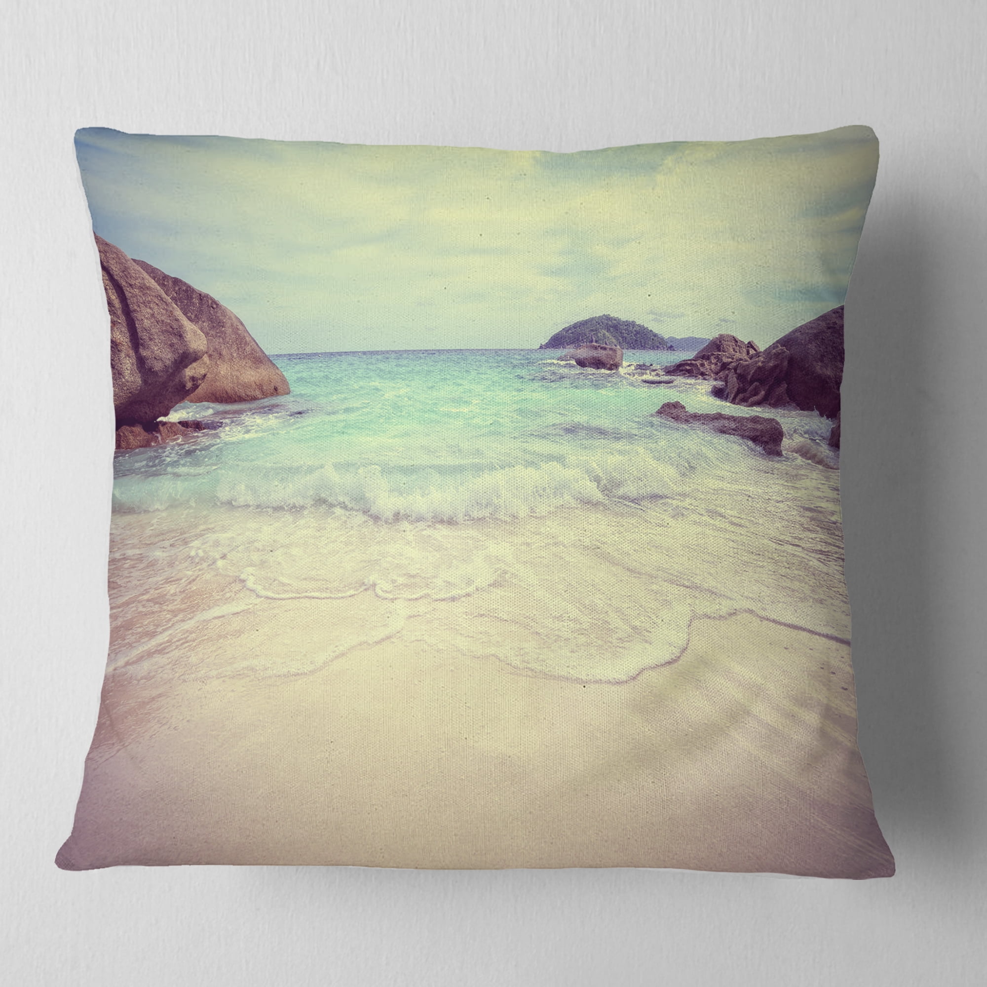 Designart Vintage Style Seashore Thailand - Seascape Throw Pillow - 18x18