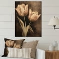thumbnail image 1 of Designart "Vintage-Style Tulip I" Floral Metal Wall Decor, 1 of 5