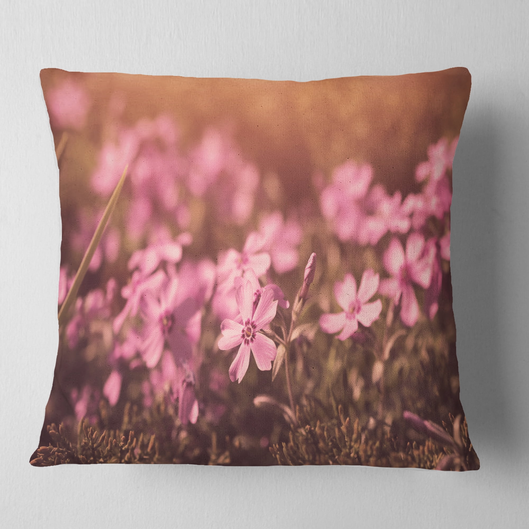 Designart Violet Flowers in Vintage Style - Floral Throw Pillow - 16x16