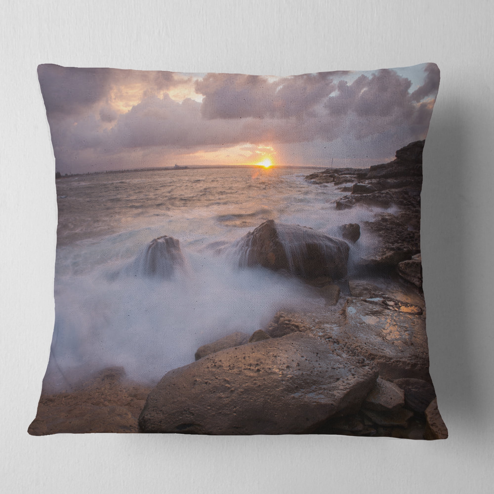 Designart Waves Hitting Rocks in Australia Coastline - Seashore Throw Pillow - 16x16