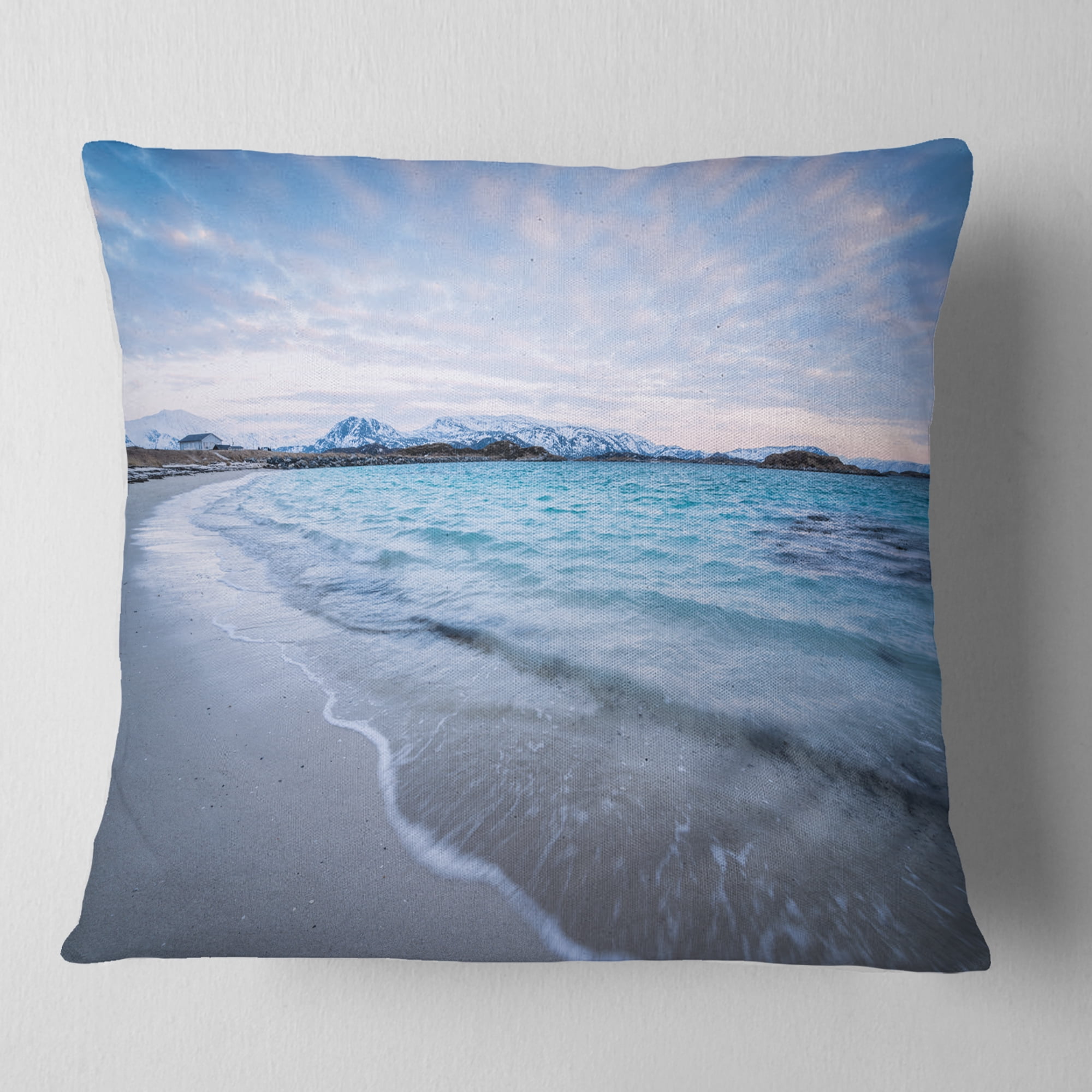Designart Waves Splashing the Calm Seashore - Modern Seascape Throw Pillow - 16x16