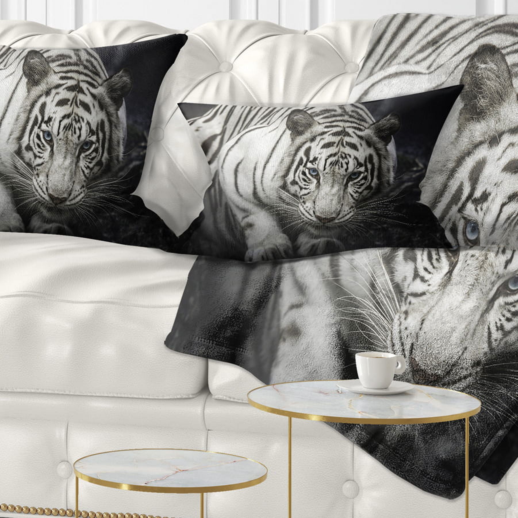Designart White Tiger - Animal Throw Pillow - 12x20