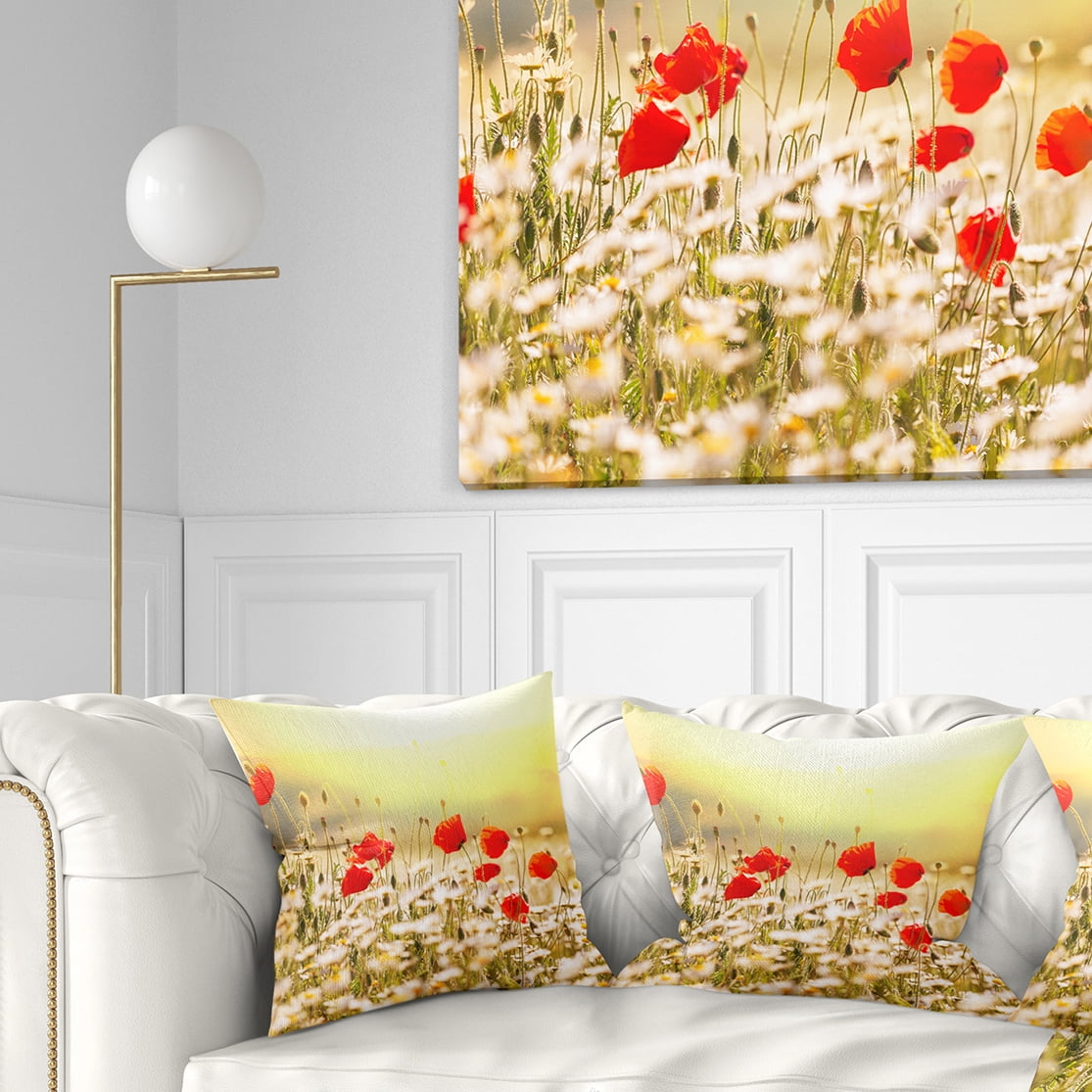 Designart Wild Meadow with Poppy Flowers - Floral Throw Pillow - 16x16