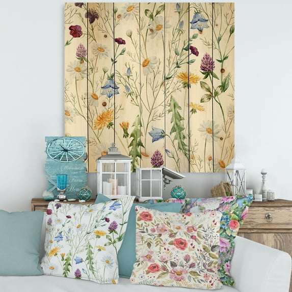 Designart 'Wildflowers Clover Bell and Chamomile III' Traditional Print on Natural Pine Wood