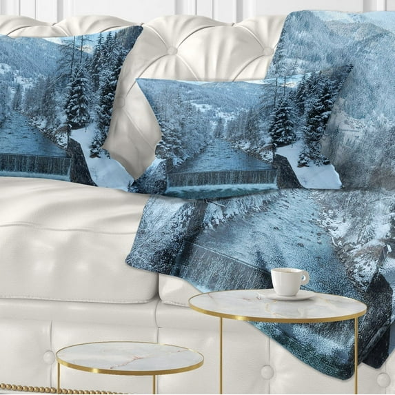 Designart Winter Mountain Stream - Landscape Photography Throw Pillow - 12x20