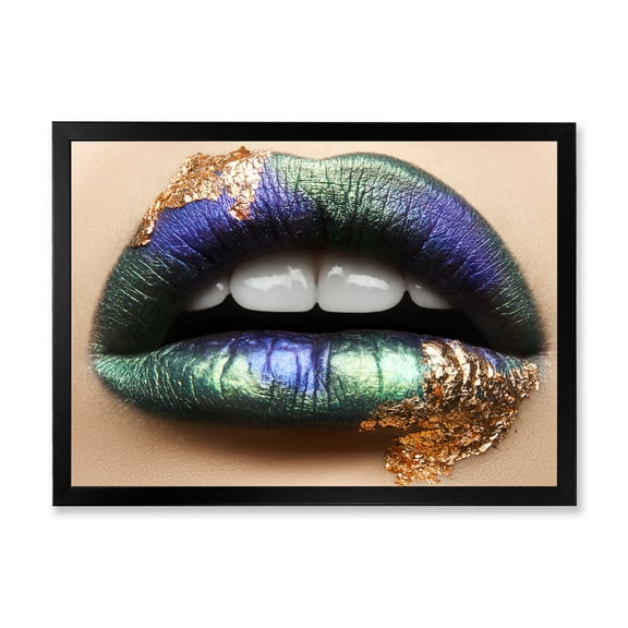 Designart 'Woman Lips With Green Lipstick & Teeth' Modern Framed Art Print