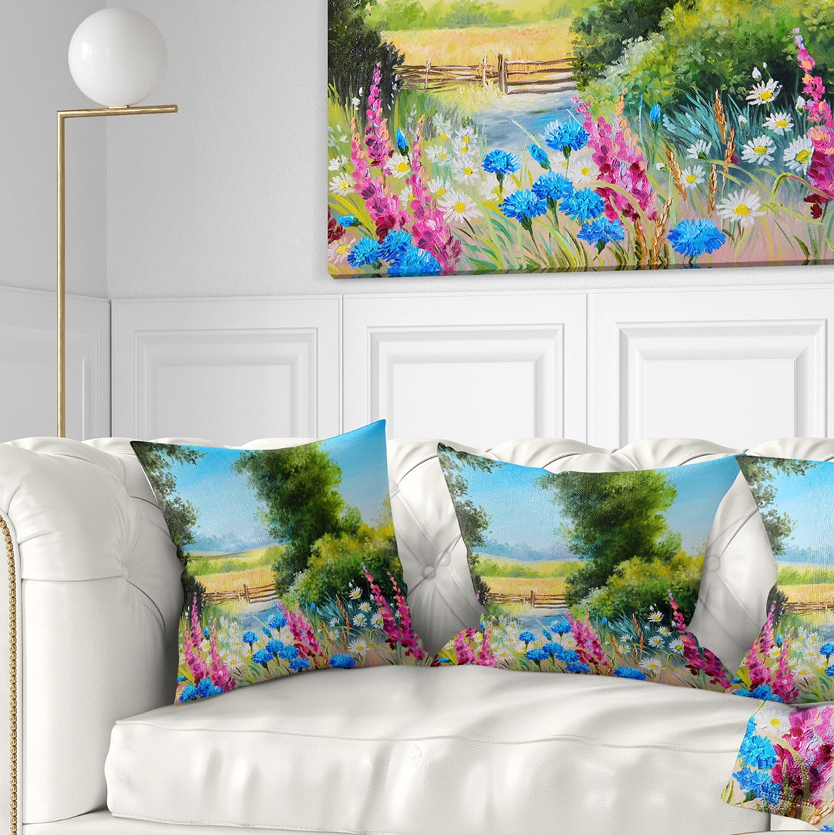 Designart World of Flowers - Floral Throw Pillow - 18x18
