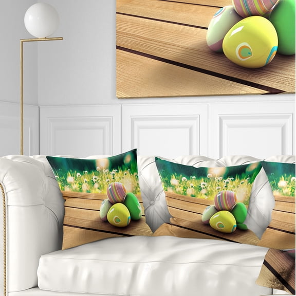 Designart Yellow Green Easter Eggs - Landscape Photo Throw Pillow - 16x16