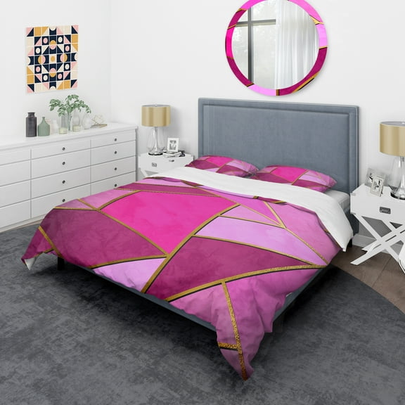 Designart 'Yellow Triangular Composition over Shades of Purple and Pink' Modern & Contemporary Duvet Cover Set