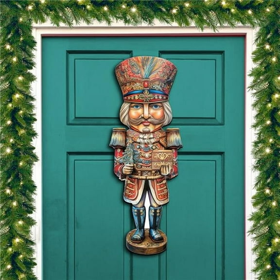 Designocracy 8611060H 24 x 18 in. Regal Nutcracker Prince Holiday Christmas Door Decor
