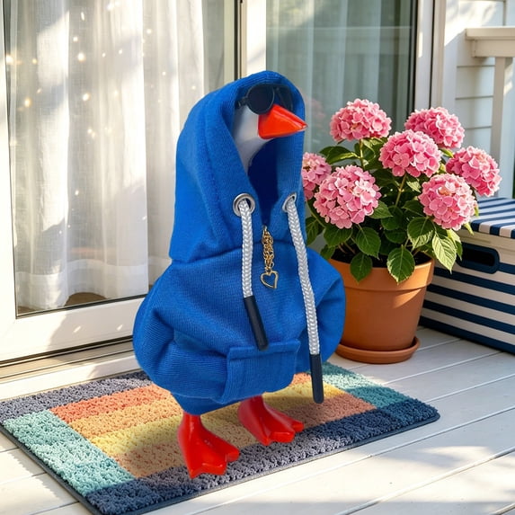 Desk Goose Magnetic Statue with Outfits Tabletop Ornament Mini Clothes Accessory for Office Home Decor