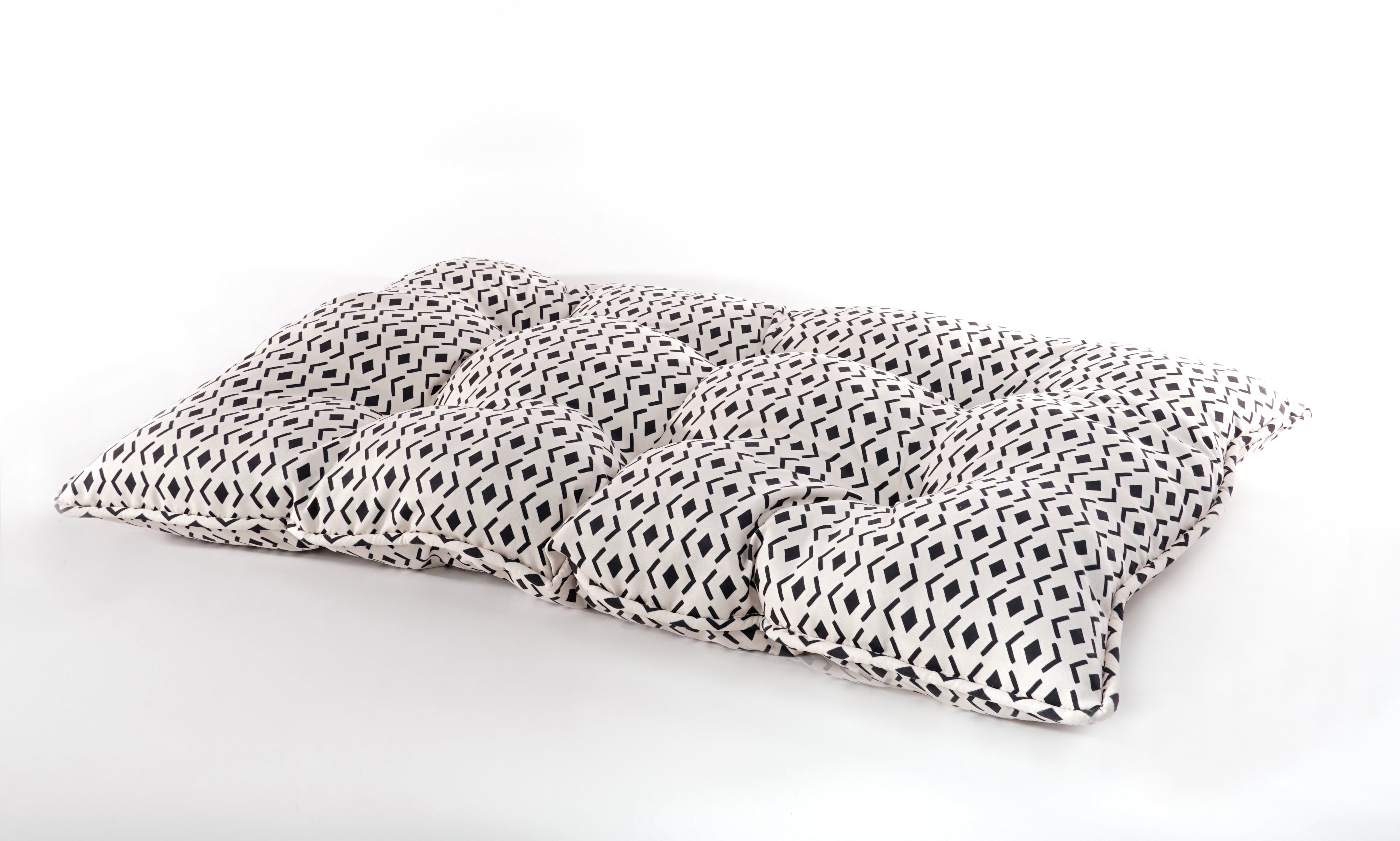 Ivory and Black Printed Microsuede Tufted Dog Mat