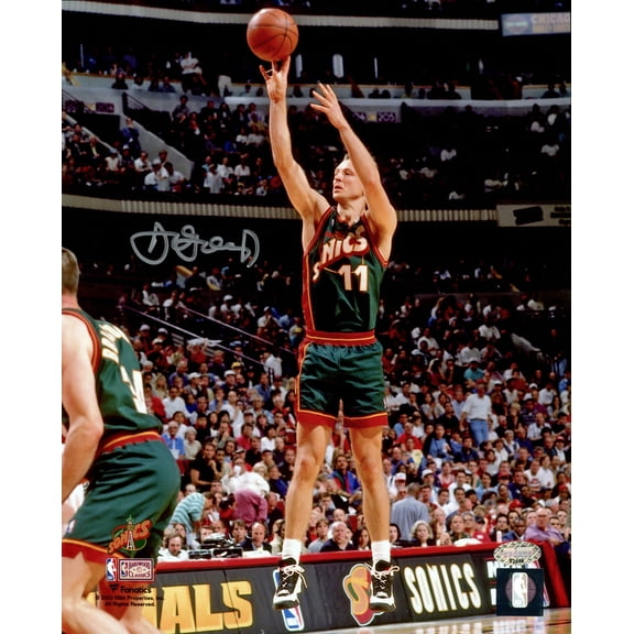 Detlef Schrempf Autographed 8x10 Photo Seattle Supersonics MCS Holo 202450