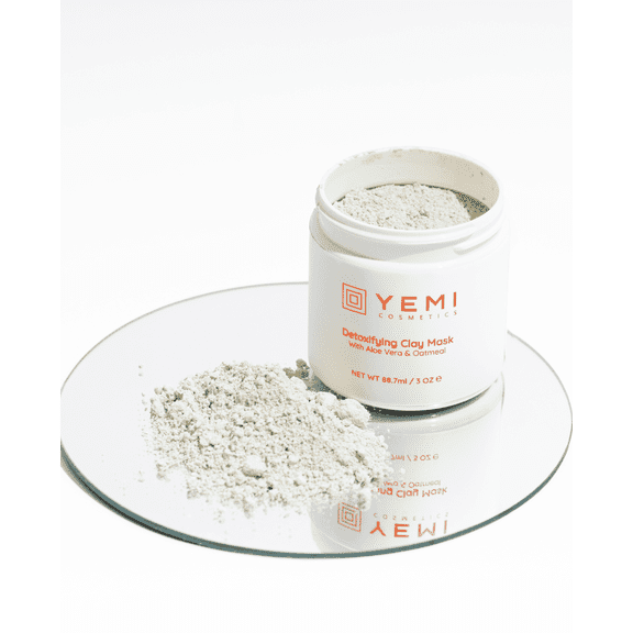 Detoxifying Clay Mask | With Aloe Vera & Oatmeal