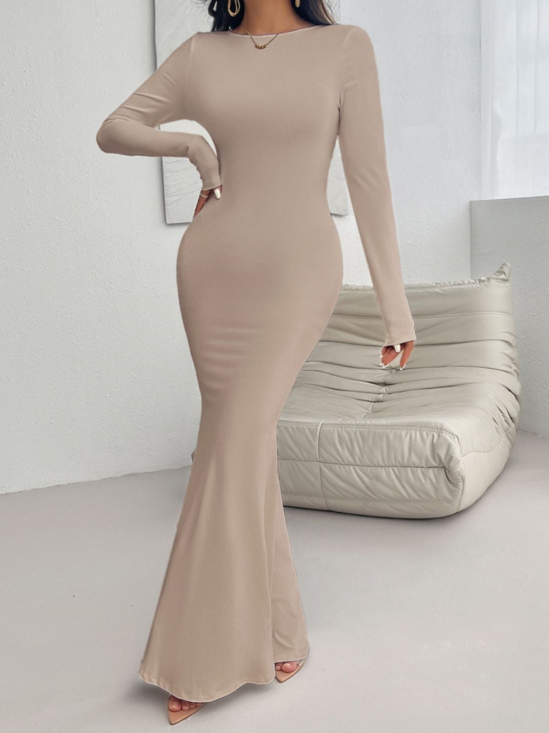black midi dress with sleeves Fitted Puff size-42 Size:Us Size 4 Award, first, ribbon, web