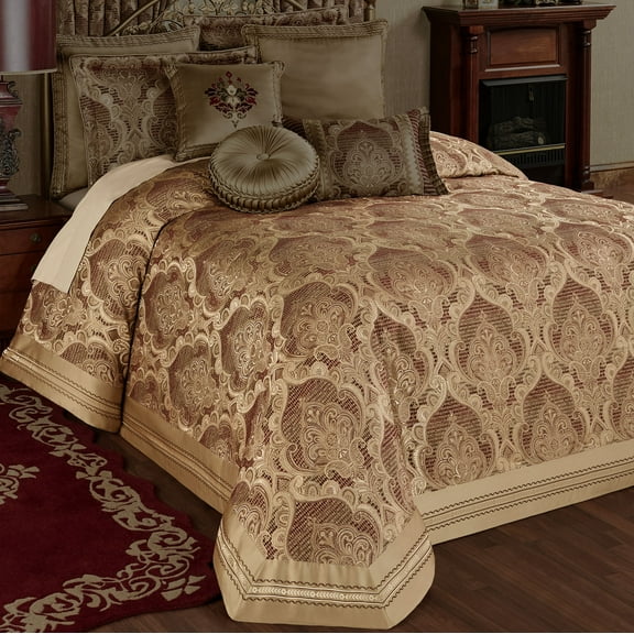 Devonshire Grande Bedspread Ruby Queen Bedspread
