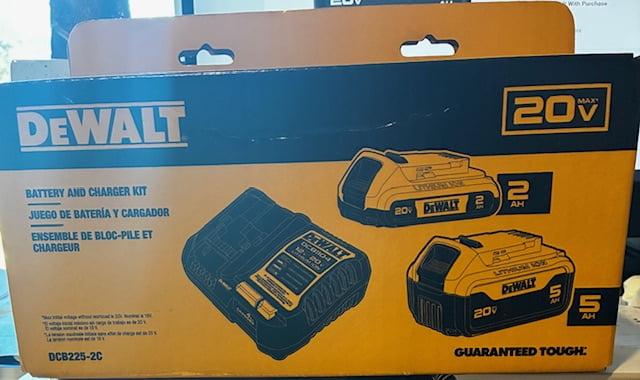 Dewalt 20V MAX Lithium-Ion Battery Kit with 5.0Ah and 2.0Ah Battery and Charger