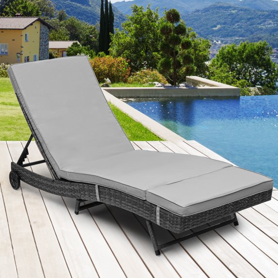 Dextrus Patio Chaise Lounge Chair Outdoor PE Rattan Pool Lounge Chair with Adjustable Backrest and Removable Cushion & Wheels for Poolside Deck Balcony Lawn