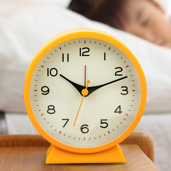 Deyuer Alarm Clock with Snooze Function Vintage Silent Desktop Alarm Clock with Night Light Bedroom Small Bedside Desk Clock for Home Dorm
