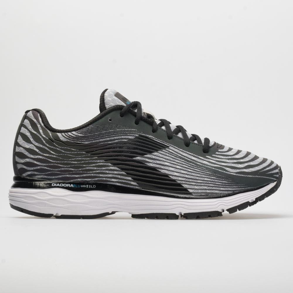 Diadora Men s Mythos Blushield Fly Hip 3 Running Shoes Silver