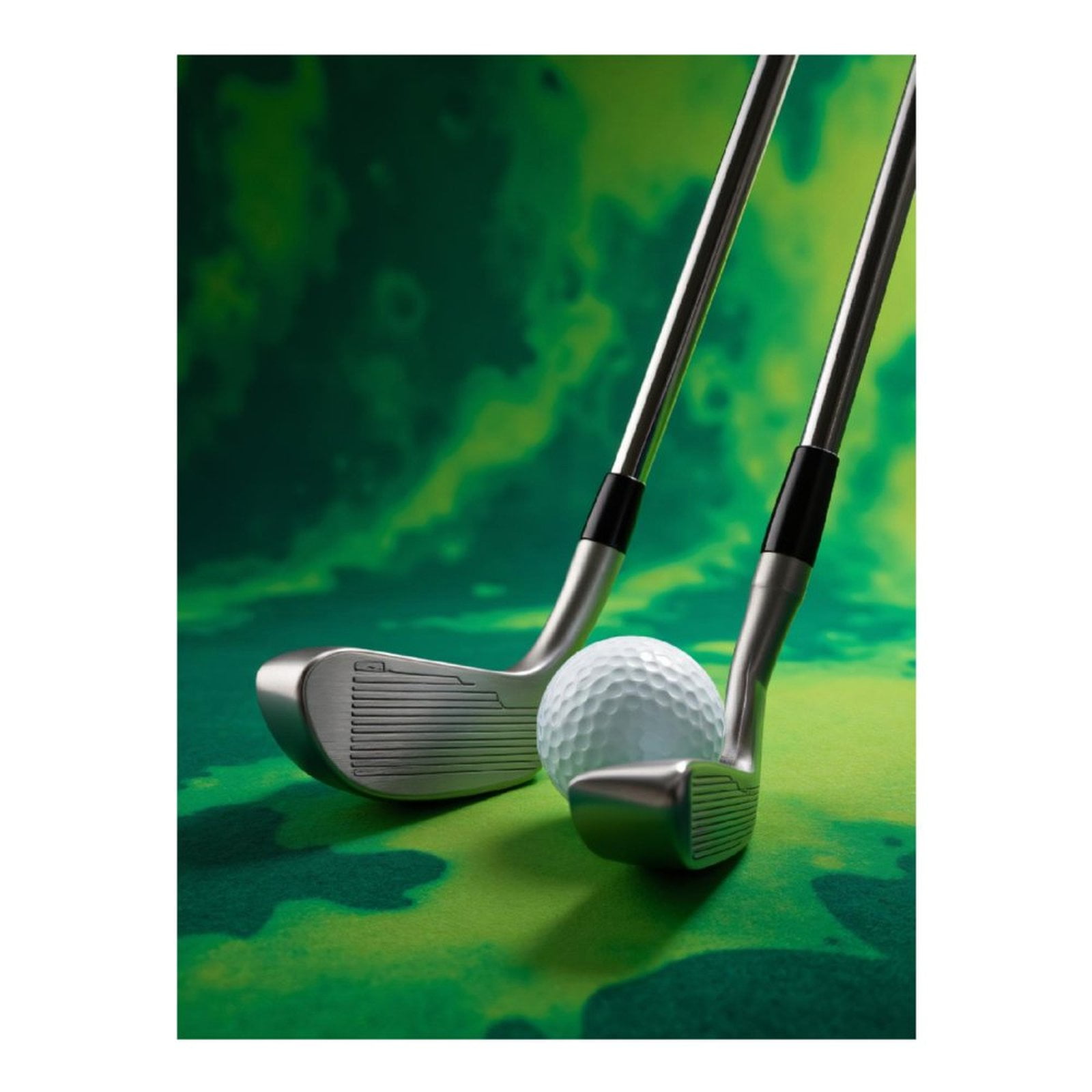 Diamond Art Kit for Adults, Golf Clubs And Ball On Green Diamond Painting for Adults Beginners, 5D DIY Diamond Art Painting Kits, Colorful Diamond Painting Craft for Home Decor 12x16