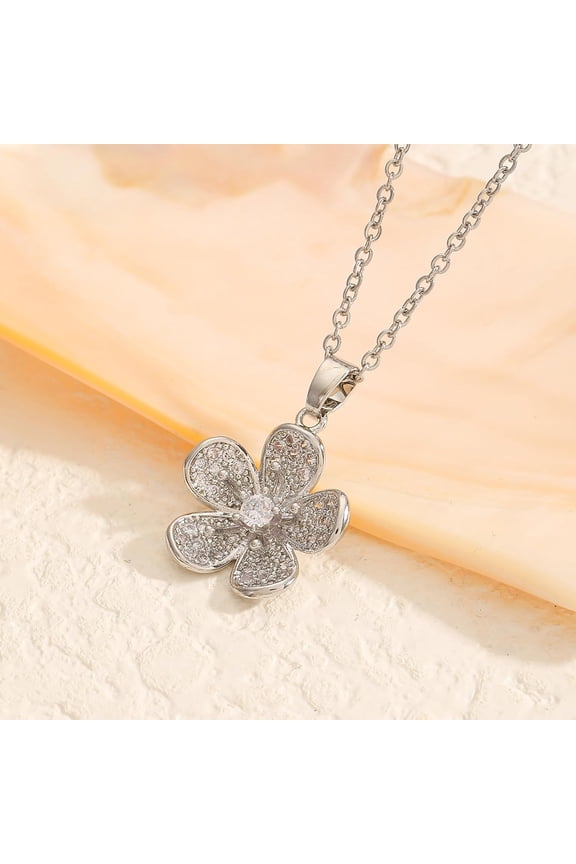 Diamond Flower Necklace Silver Elegant Floral Pendant Jewelry for Women for Weddings Anniversaries and Special Occasions Luxury Gift Idea