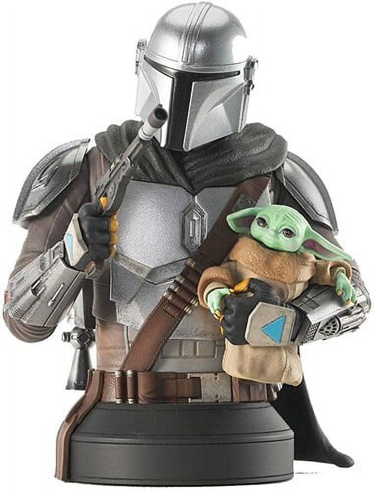 Diamond Select Toys Star Wars The Mandalorian Beskar Armor Jumbo Action Figure With Blaster & Jetpack