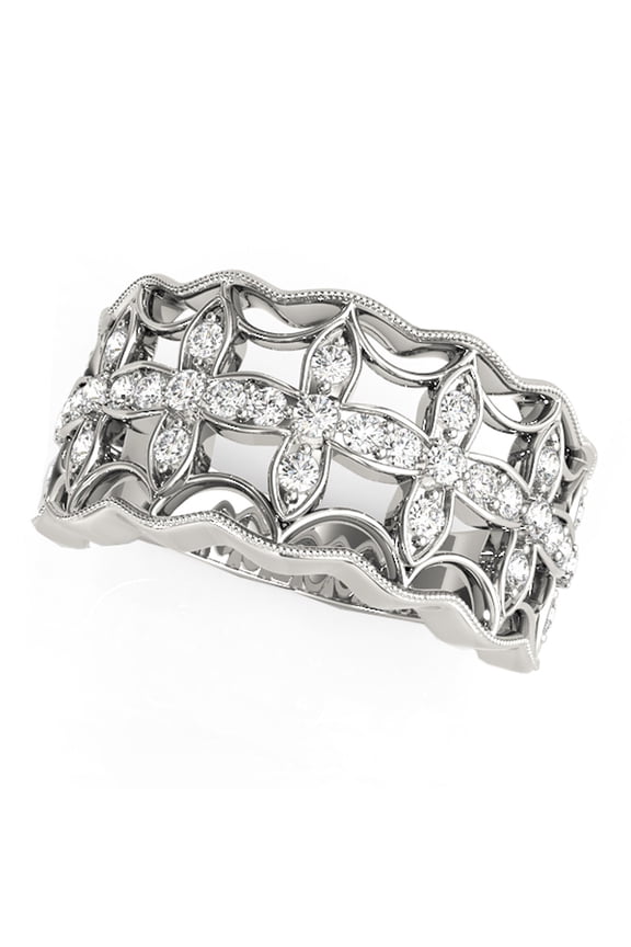 Diamond Studded Four Leaf Motif Ring in 14k White Gold 1/4 cttw SZ 4