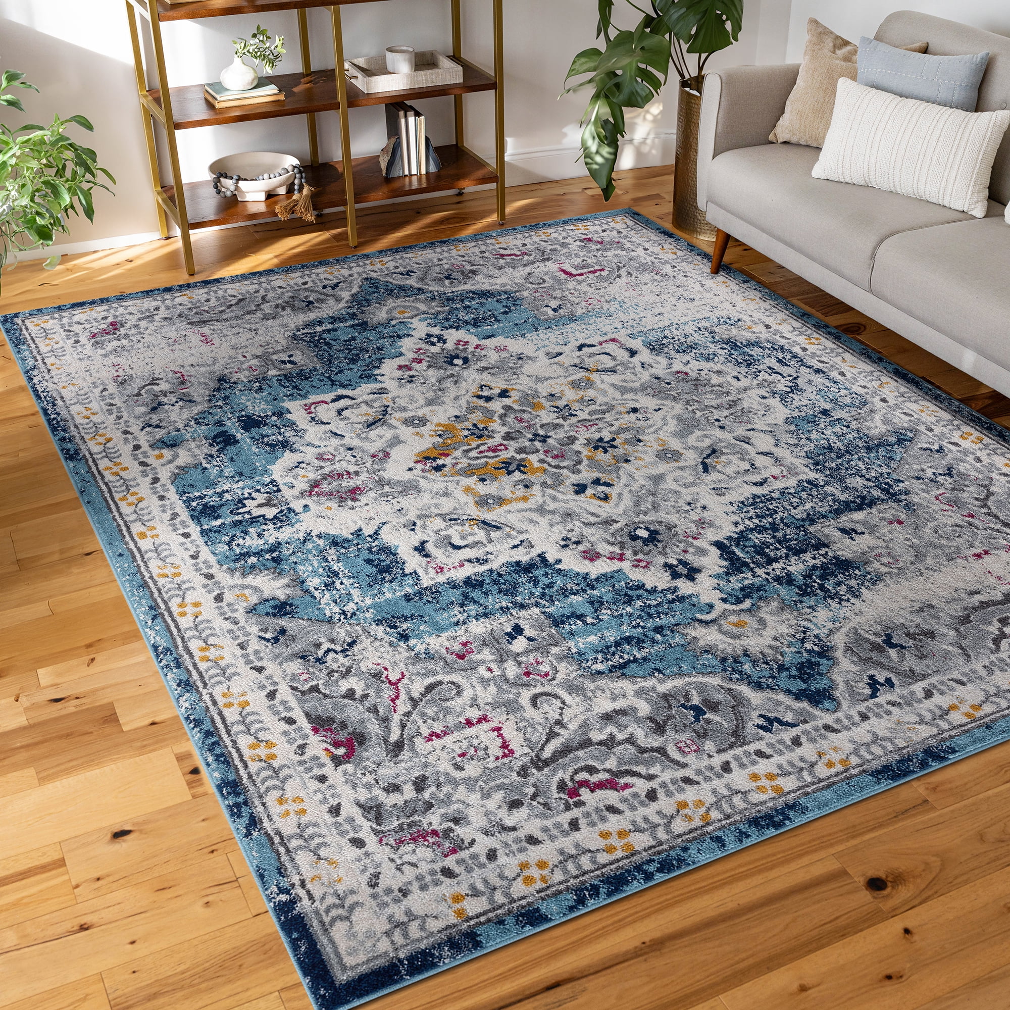 Diamond Traditional 4' x 5' Blue and Cream Polypropylene Indoor Area Rug