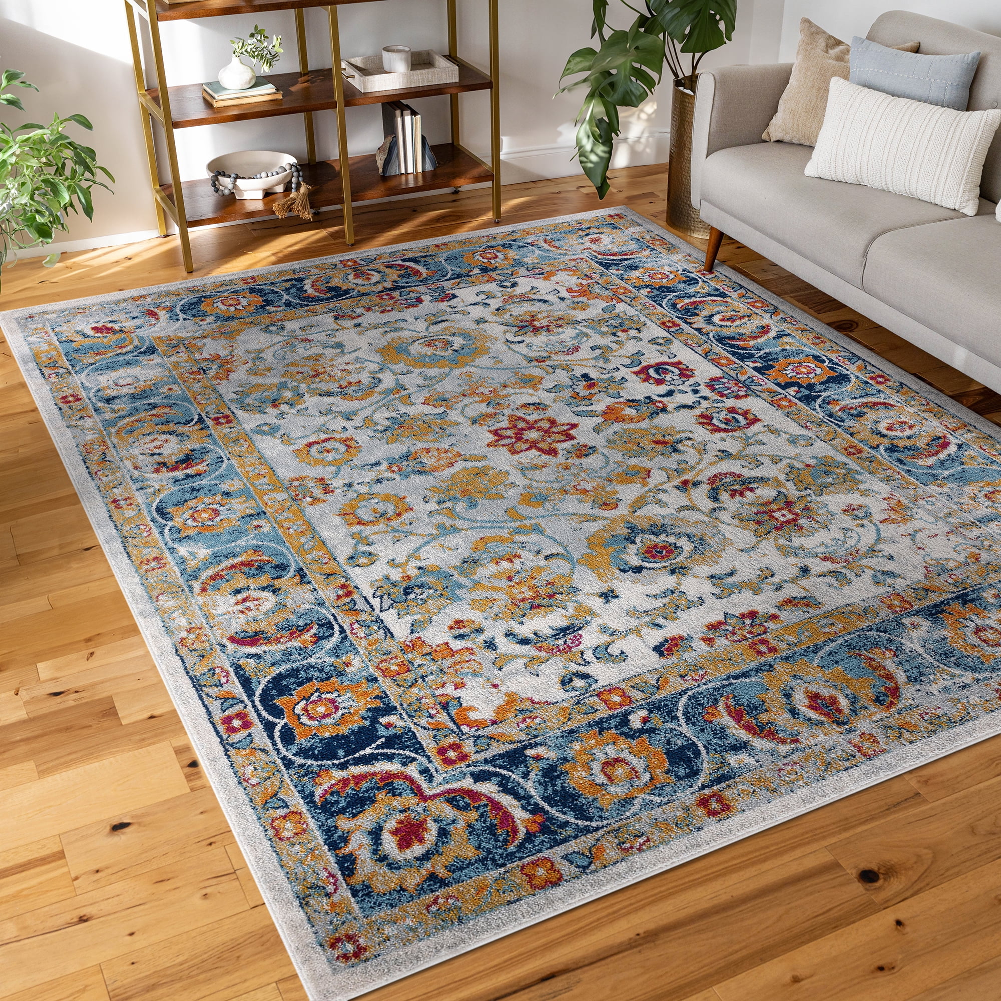 Diamond Traditional 5' x 7' Cream and Blue Polypropylene Indoor Area Rug