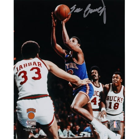 Dick Barnett New York Knicks Autographed 8" x 10" Shooting vs. Bucks Photograph - Fanatics Authentic Certified