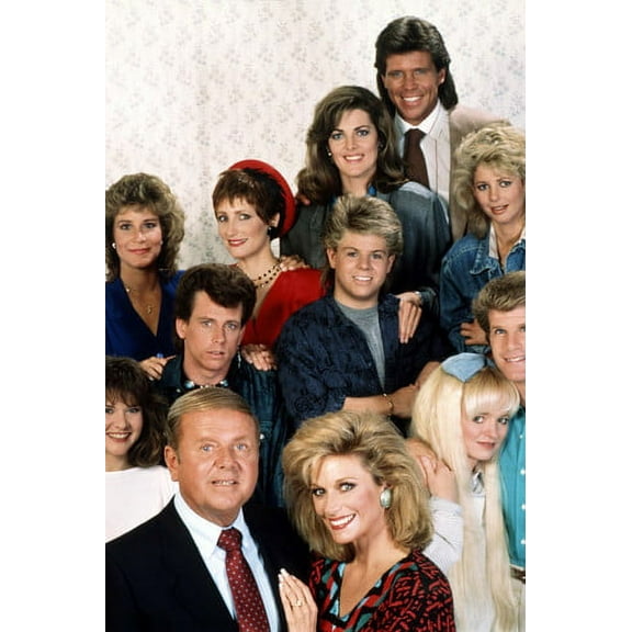 Dick Van Patten and Diana Hyland and Betty Buckley and Willie Aames in Eight Is Enough with rest of cast 24x36 Poster