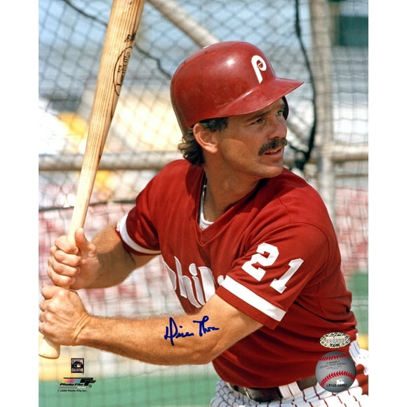 Dickie Thon Autographed 8X10 Photo Philadelphia Phillies MCS Holo 208894