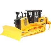 Diecast Masters RC Truck CAT D7E Track-Type Tractor | Fully Functional Radio Control Tractor Truck | 124 Scale Model Remote Control Caterpillar Trucks | CAT Yellow Diecast Model 25002