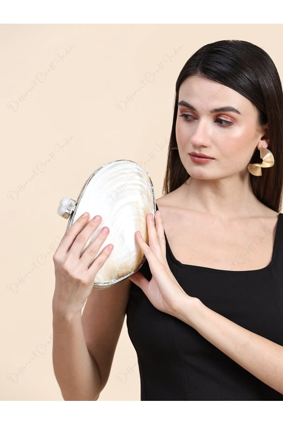 Clam Sea Shell Clutch Purse, Double Side Natural Shell Bag for Women on her Bridal Day