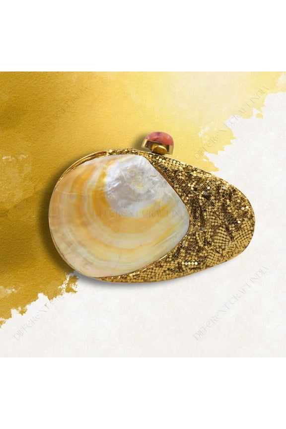 Gold Mesh Clutch Shell | Gold-Lip Oyster Seashell Bag