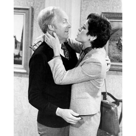 Diffrent Strokes TV series Conrad Bain embraces Louise Sorel 8x10 photo